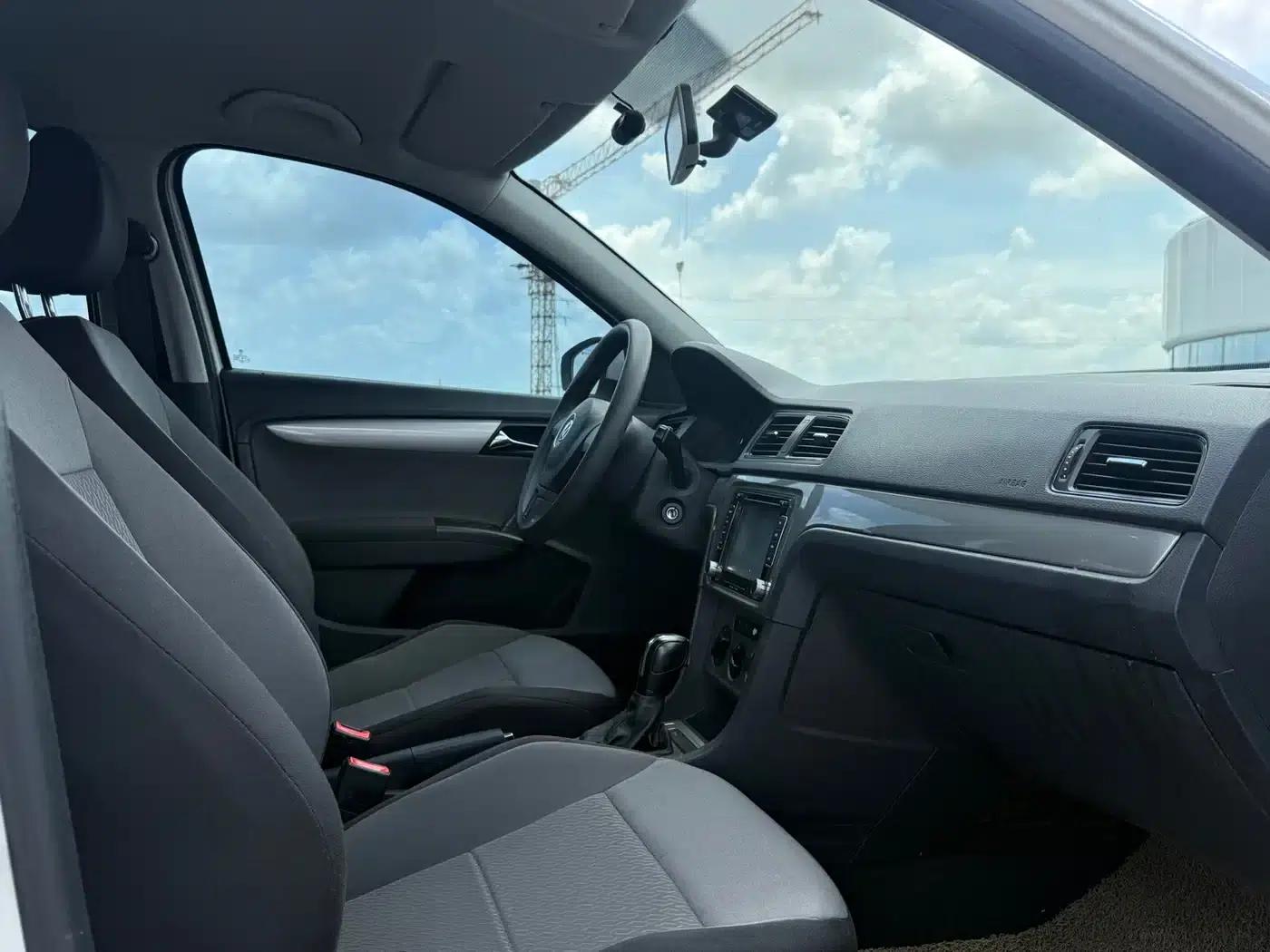 Lavida Gran Turismo 2013 1.6L Automatic Fashion Edition — миниатюра 6