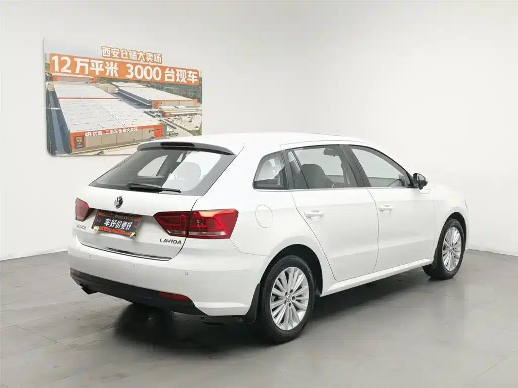 Lavida Gran Turismo 2013 1.6L Automatic Comfort Model — миниатюра 2