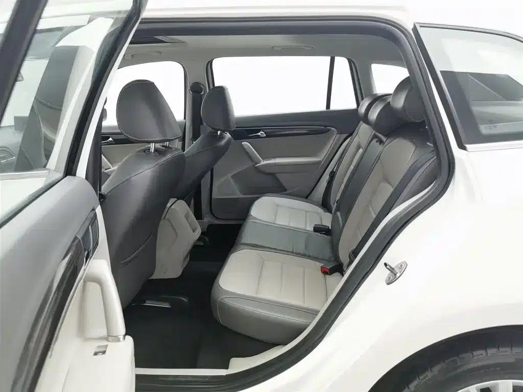 Lavida Gran Turismo 2013 1.6L Automatic Comfort Model — миниатюра 15
