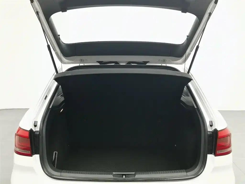 Lavida Gran Turismo 2013 1.6L Automatic Comfort Model — миниатюра 16