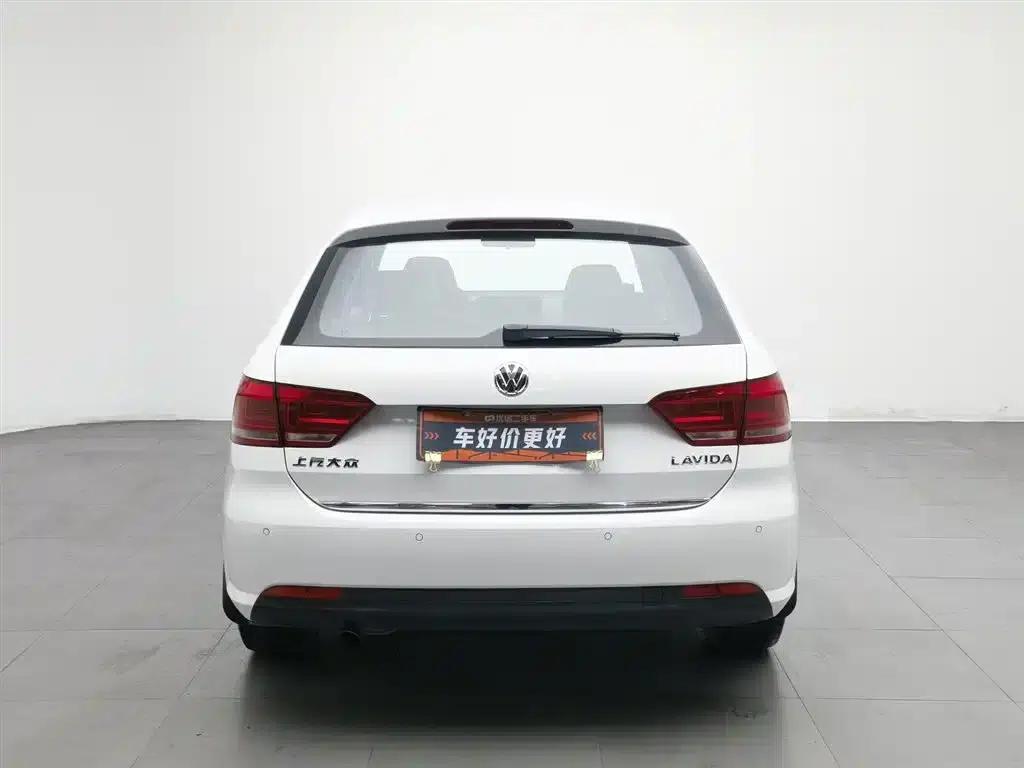 Lavida Gran Turismo 2013 1.6L Automatic Comfort Model — миниатюра 4