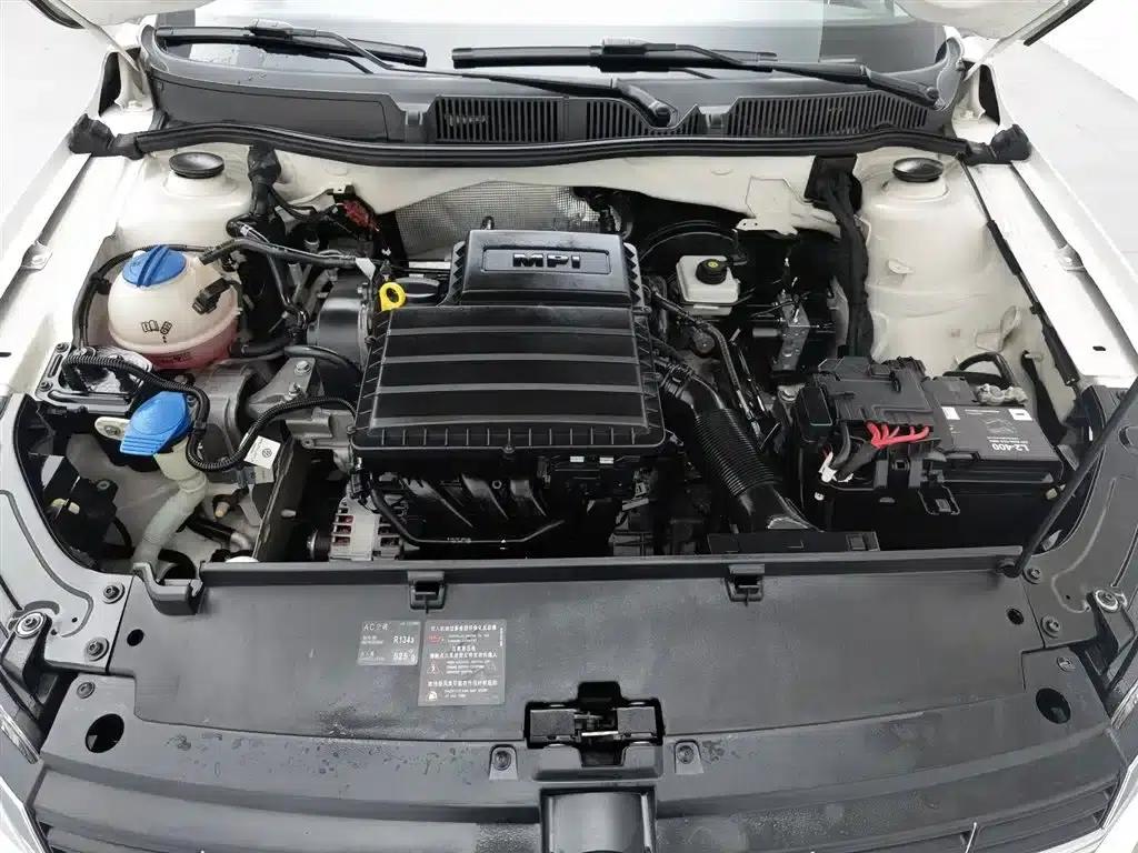 Lavida Gran Turismo 2013 1.6L Automatic Comfort Model — миниатюра 6