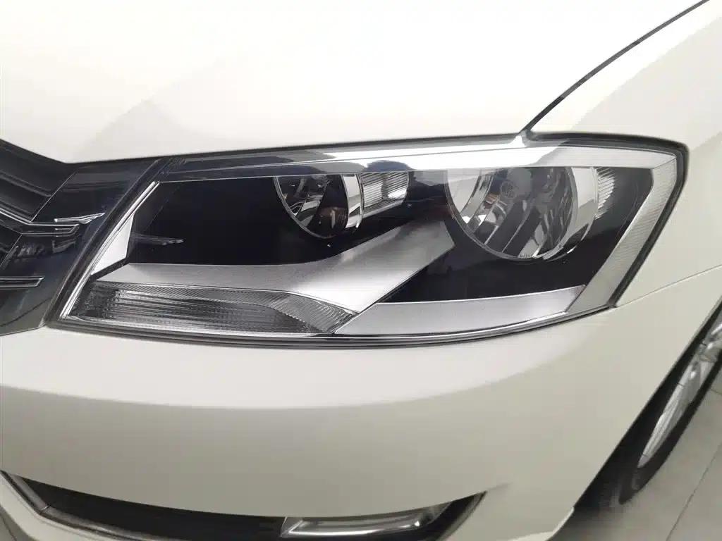 Lavida Gran Turismo 2013 1.6L Automatic Comfort Model — миниатюра 7