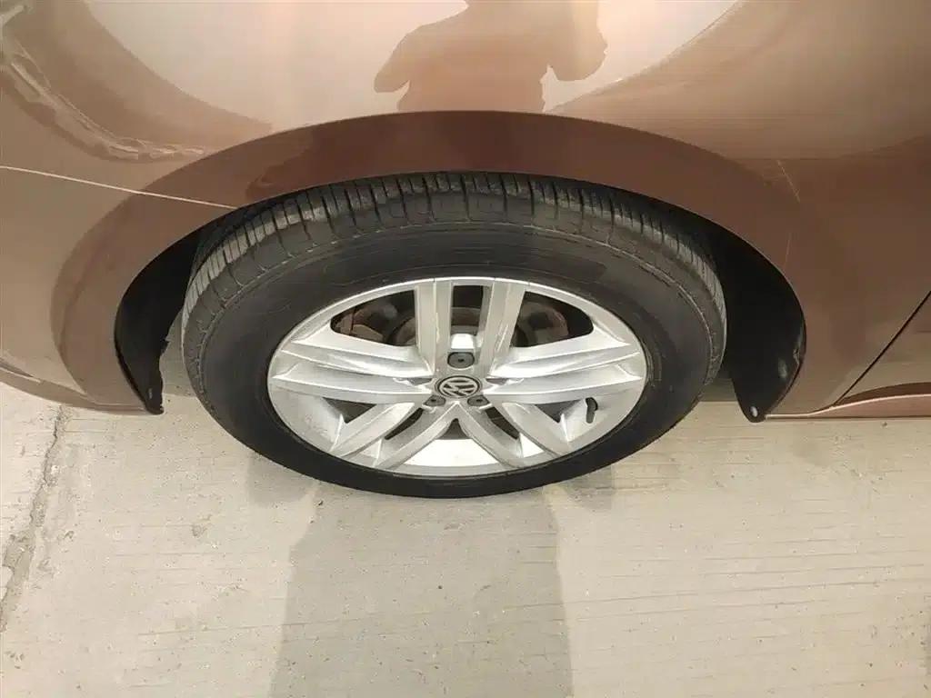 Lavida Gran Turismo 2017 180TSI DSG Comfort Edition — миниатюра 23