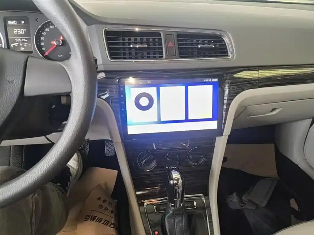 Lavida Gran Turismo 2013 1.4TSI Automatic Comfort Model — миниатюра 13