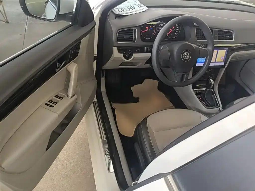 Lavida Gran Turismo 2013 1.4TSI Automatic Comfort Model — миниатюра 16