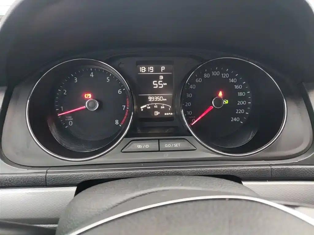 Lavida Gran Turismo 2015 1.6L Automatic Comfort Edition — миниатюра 12