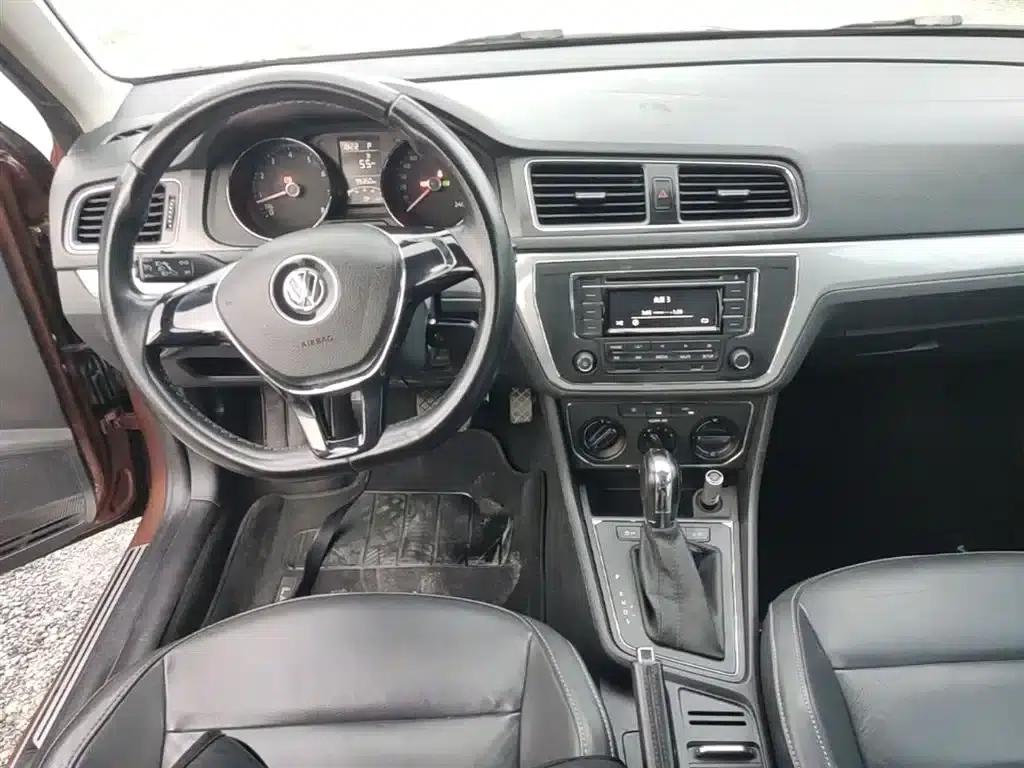 Lavida Gran Turismo 2015 1.6L Automatic Comfort Edition — миниатюра 13