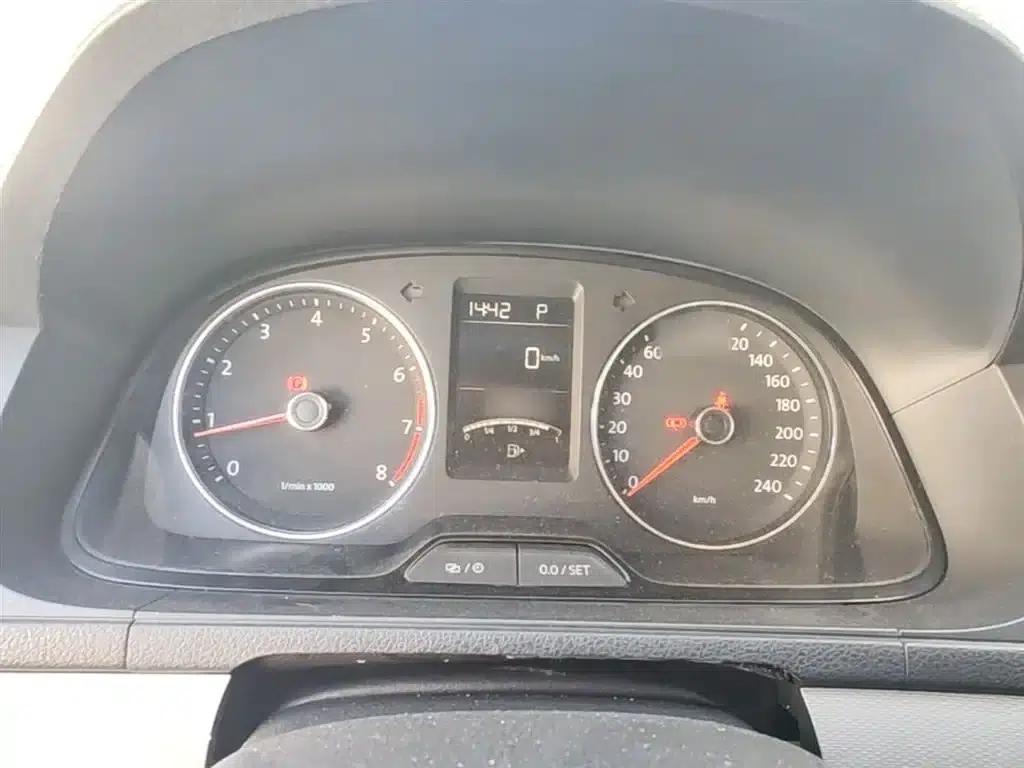 Lavida Gran Turismo 2014 1.4TSI Automatic 30th Anniversary Edition — миниатюра 4