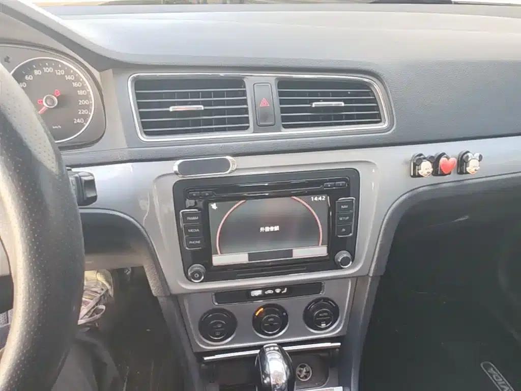 Lavida Gran Turismo 2014 1.4TSI Automatic 30th Anniversary Edition — миниатюра 6