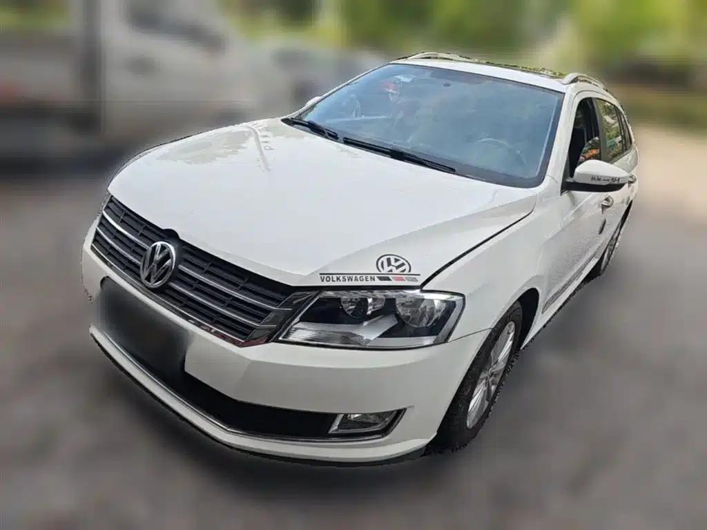 Lavida Gran Turismo 2013 1.6L Automatic Comfort Model — миниатюра 1
