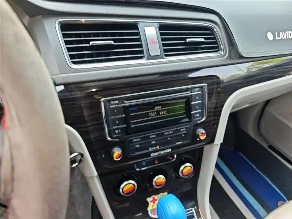 Lavida Gran Turismo 2013 1.6L Automatic Comfort Model — миниатюра 20