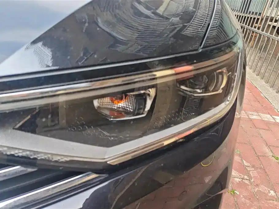 2020 Volkswagen Passat GTE Plug-in Hybrid GTE Luxury Edition — миниатюра 5