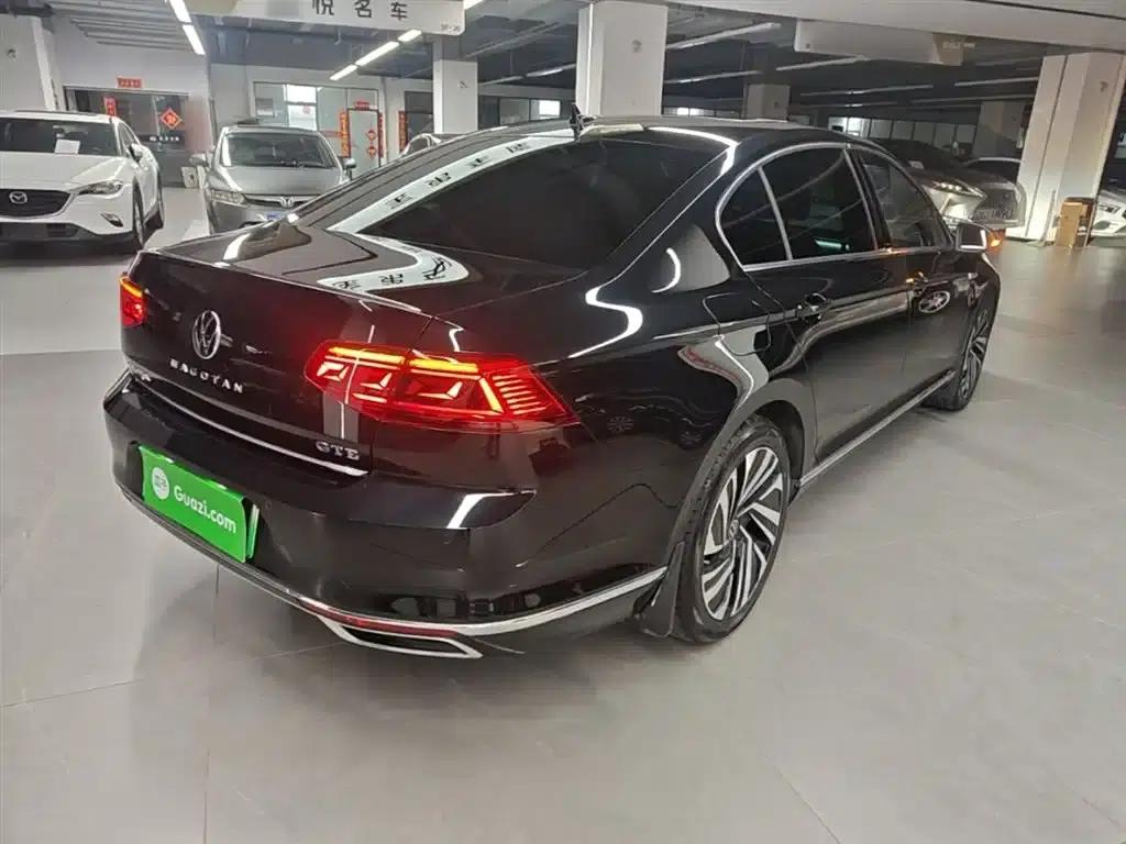 2022 Volkswagen Passat GTE Plug-in Hybrid GTE Premium — миниатюра 7