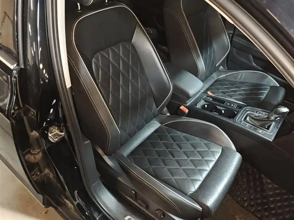 2020 Volkswagen Passat GTE Plug-in Hybrid GTE Luxury Edition — миниатюра 25