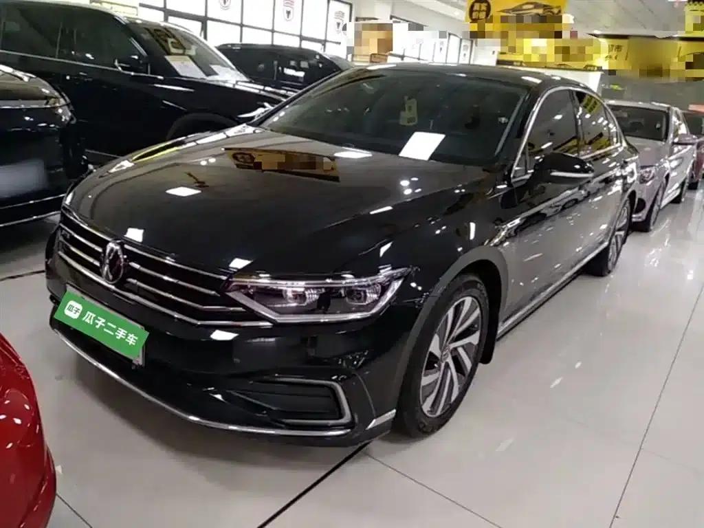 2020 Volkswagen Passat GTE Plug-in Hybrid GTE Luxury Edition — миниатюра 1
