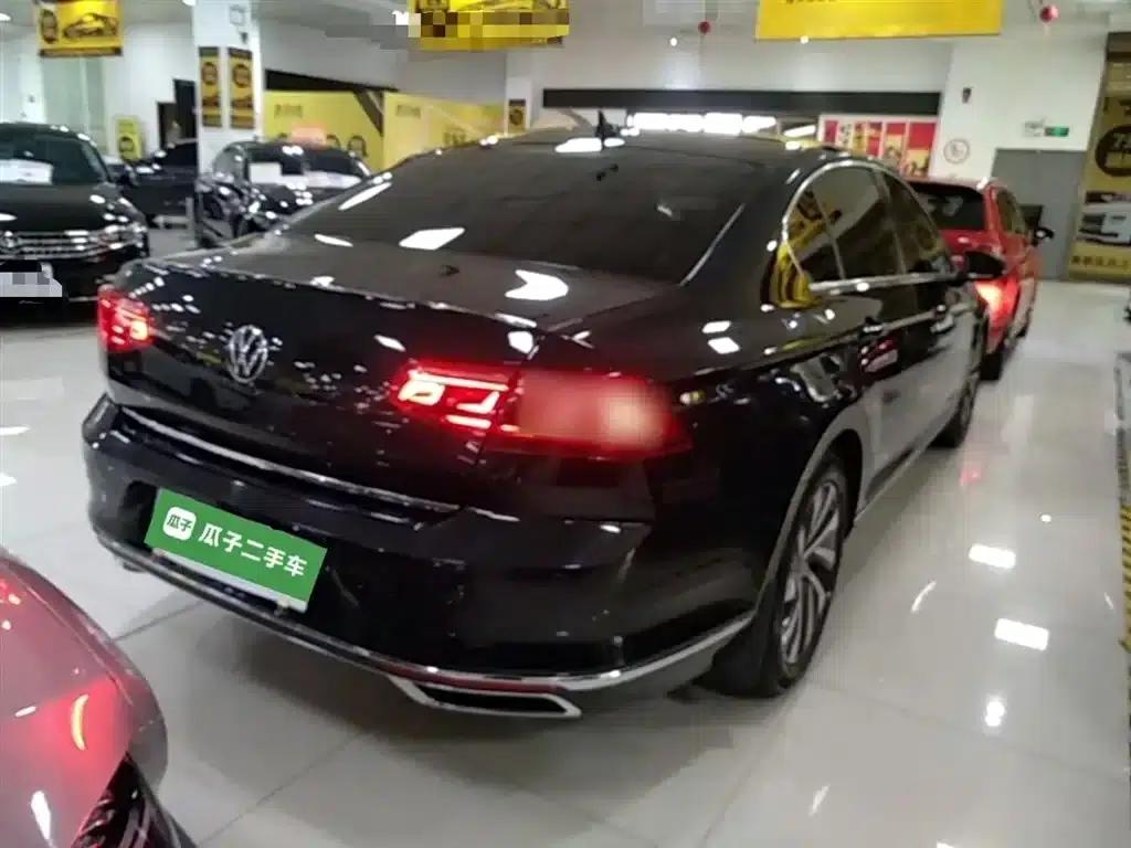2020 Volkswagen Passat GTE Plug-in Hybrid GTE Luxury Edition — миниатюра 7