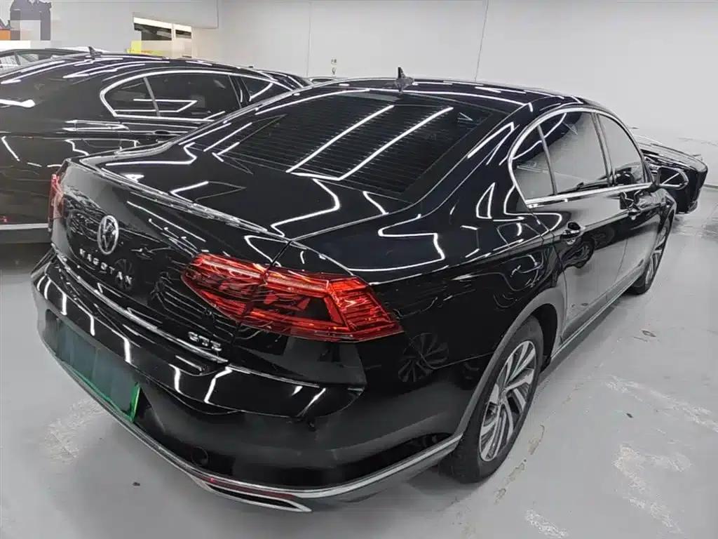 2022 Volkswagen Passat GTE Plug-in Hybrid GTE Luxury Model — миниатюра 7