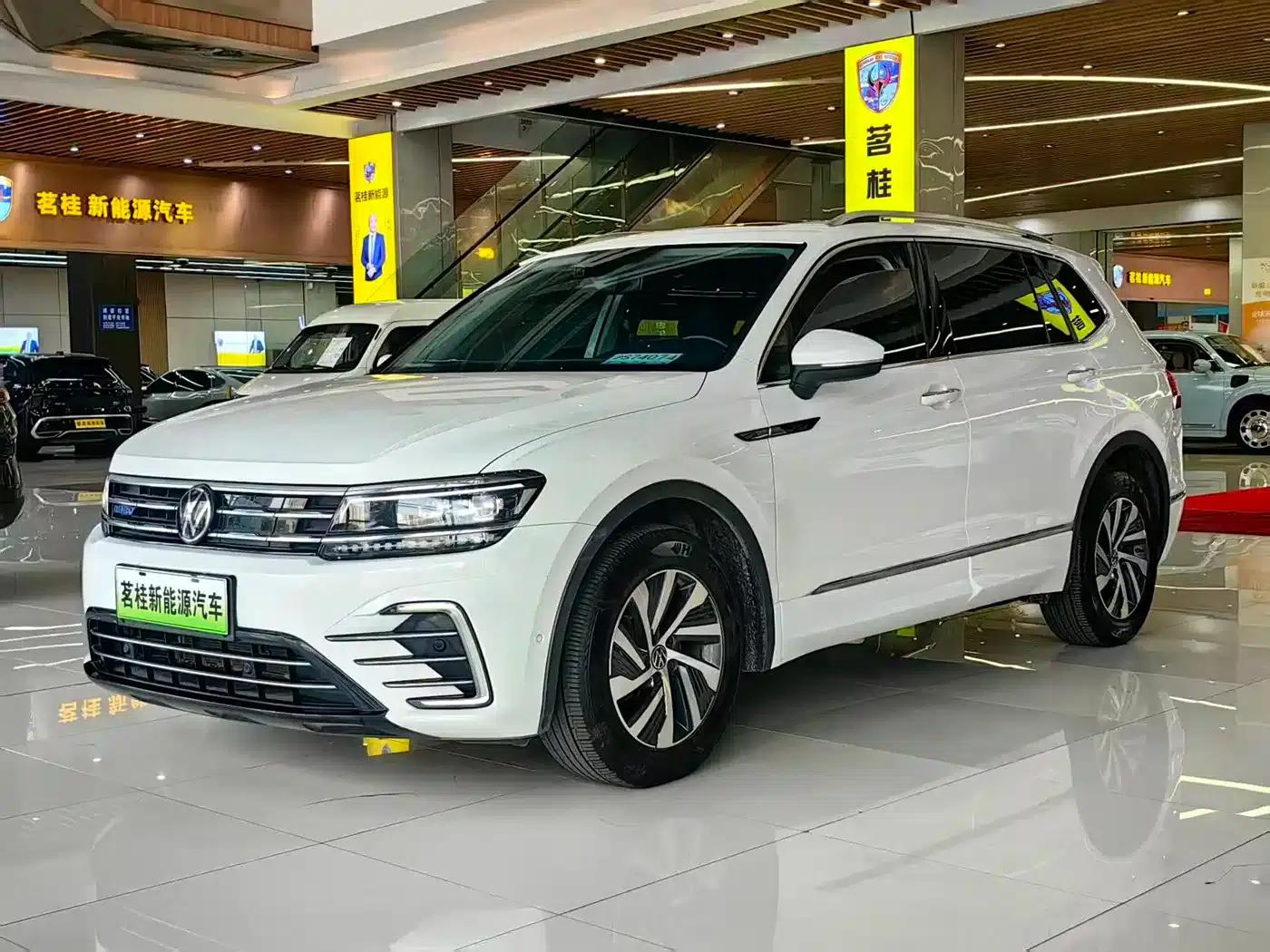 Tiguan L PHEV 2021 430PHEV Plug-in Hybrid Flagship Edition — миниатюра 1