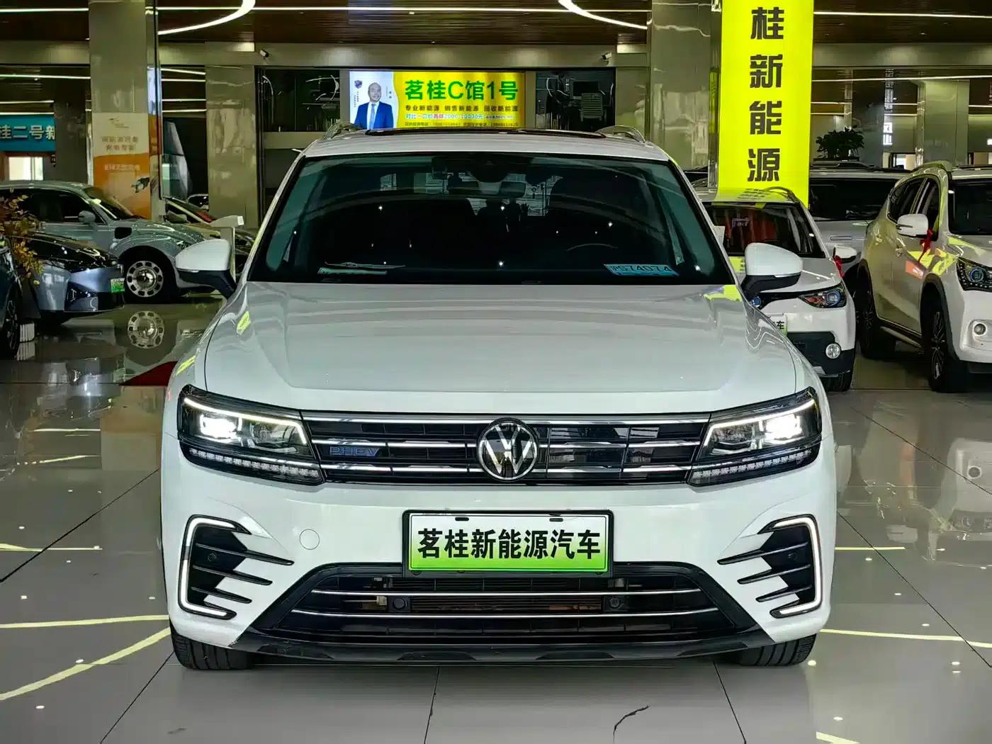 Tiguan L PHEV 2021 430PHEV Plug-in Hybrid Flagship Edition — миниатюра 2