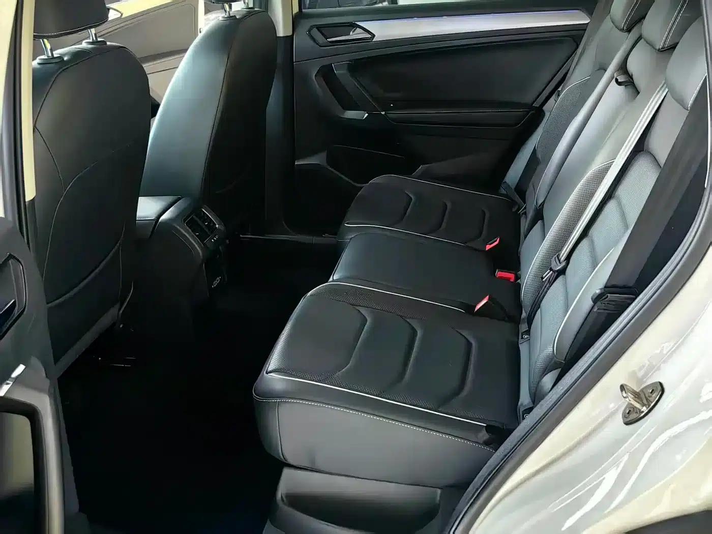 Tiguan L PHEV 2021 430PHEV Plug-in Hybrid Flagship Edition — миниатюра 12