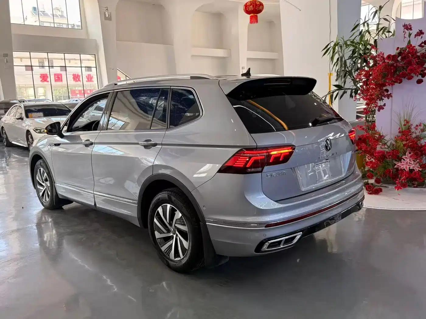Tiguan L Plug-in Hybrid 2022 430PHEV Plug-in Hybrid Flagship Edition — миниатюра 8