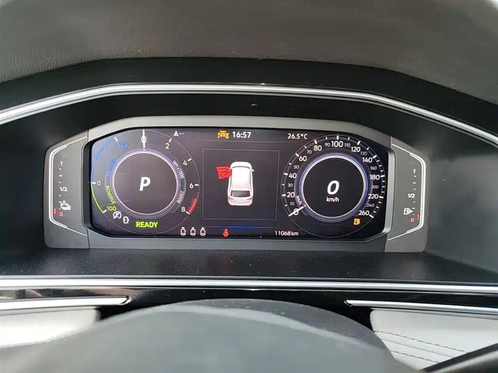 2023 Volkswagen Tiguan L Plug-in Hybrid 430PHEV Premium Edition — миниатюра 12