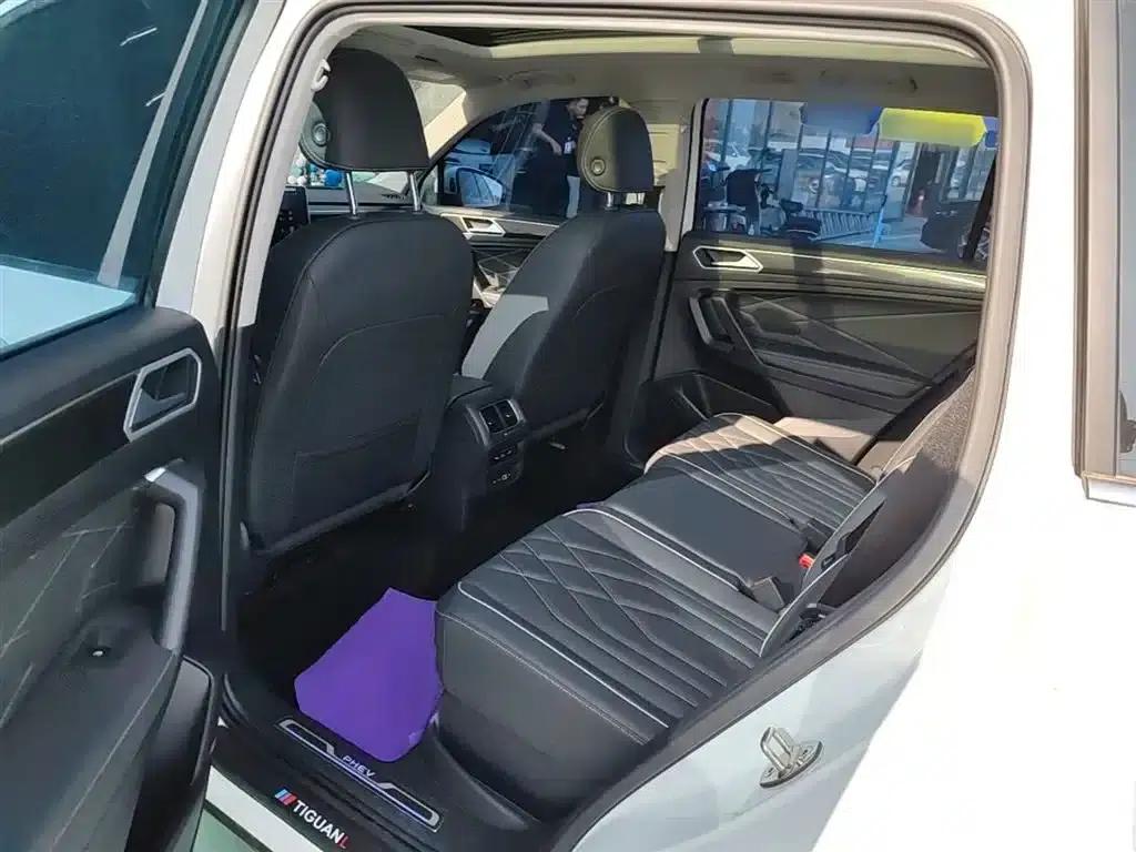 2023 Volkswagen Tiguan L Plug-in Hybrid 430PHEV Premium Edition — миниатюра 16