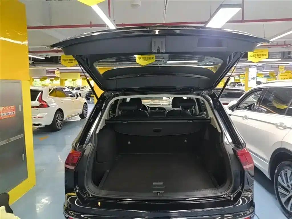 2019 Volkswagen Tiguan L Plug-in Hybrid 430PHEV Hybrid Luxury Edition — миниатюра 19