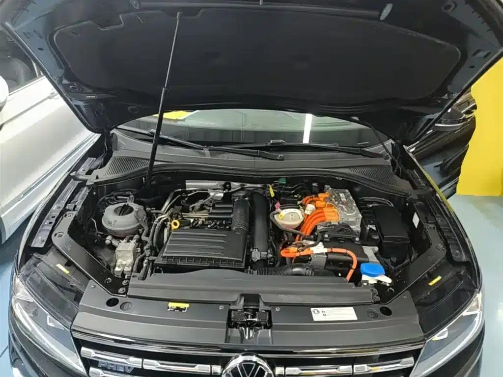 2019 Volkswagen Tiguan L Plug-in Hybrid 430PHEV Hybrid Luxury Edition — миниатюра 20