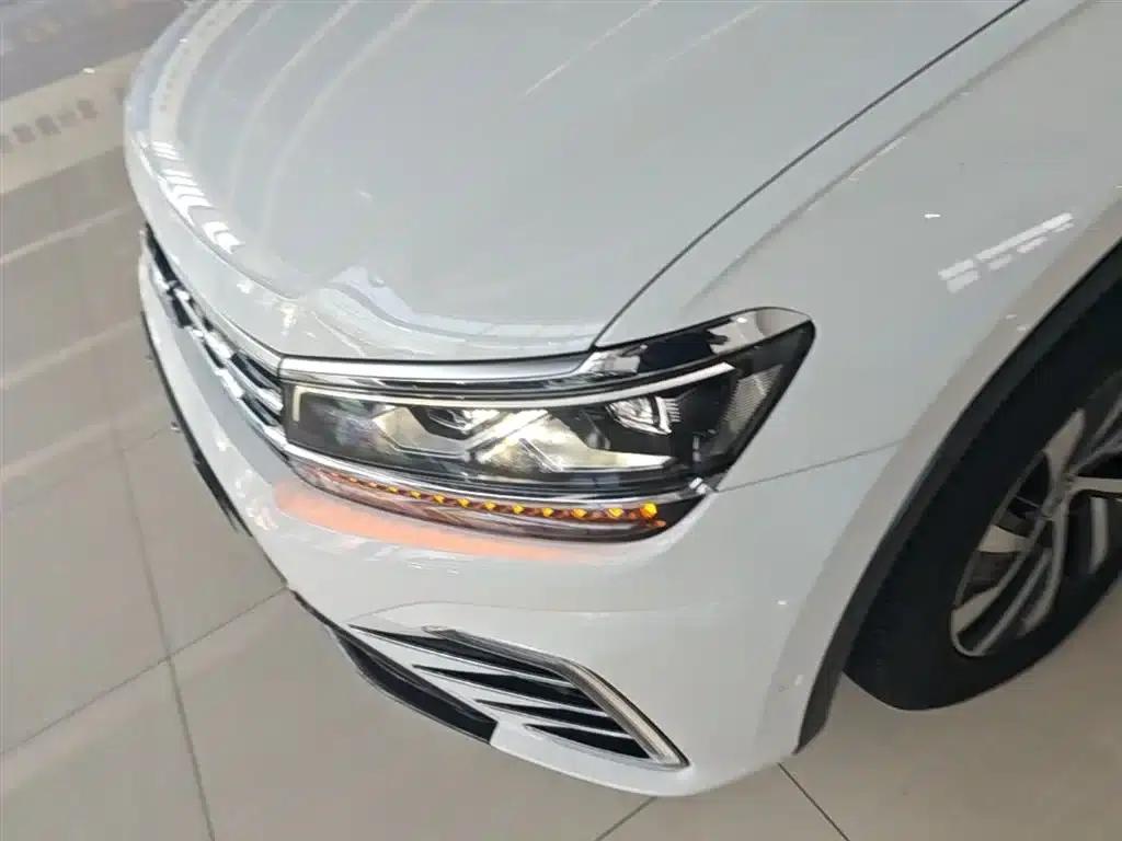 Tiguan L Plug-in Hybrid 2020 430PHEV Plug-in Hybrid Flagship Edition — миниатюра 24