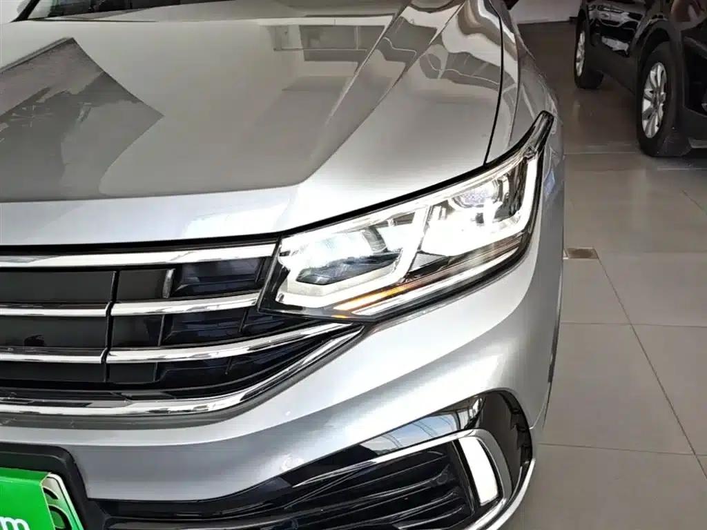 Tiguan L Plug-in Hybrid 2022 430PHEV Plug-in Hybrid Flagship Edition — миниатюра 24