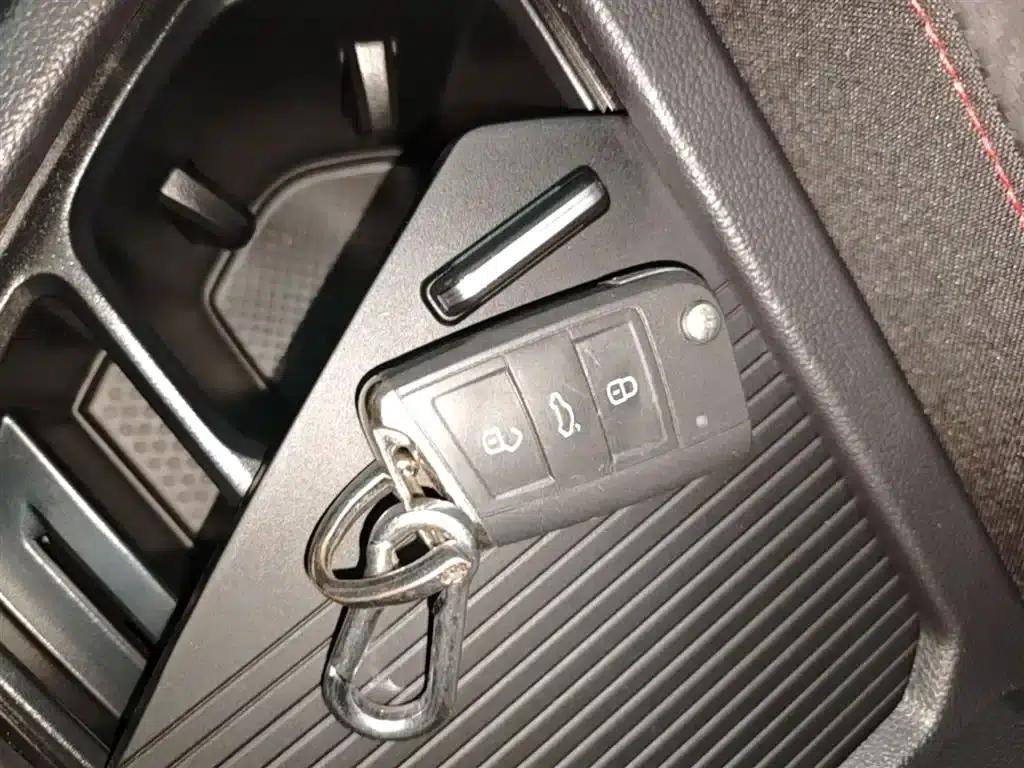 Tiguan L Plug-in Hybrid 2022 430PHEV Plug-in Hybrid Flagship Edition — миниатюра 9