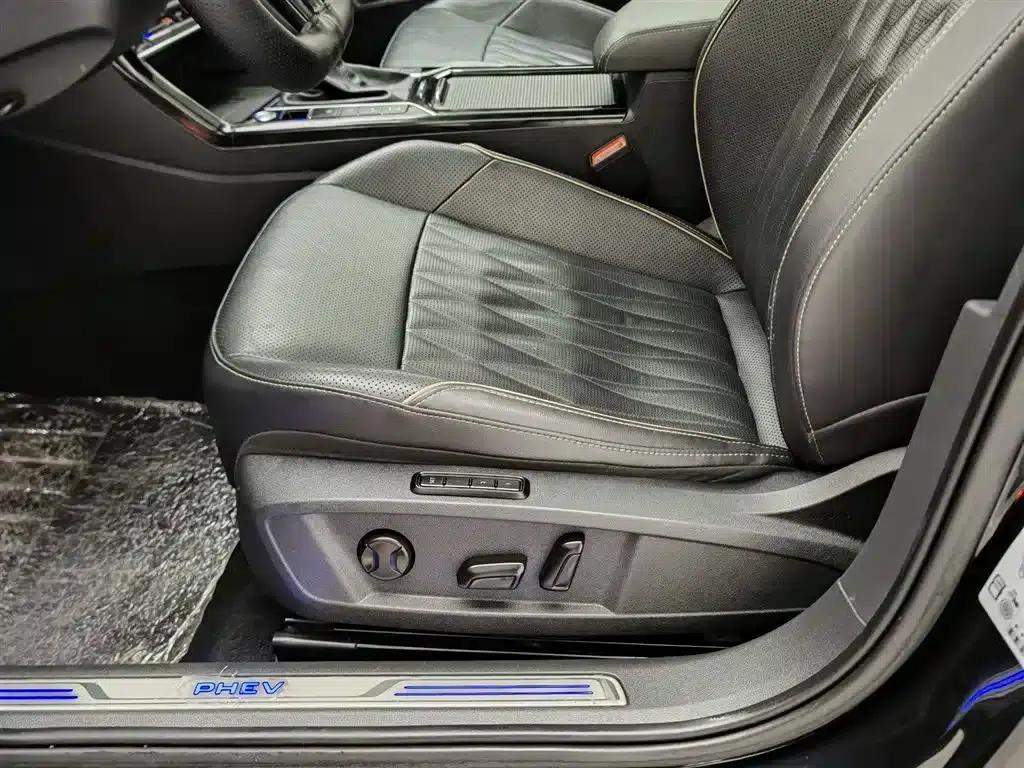 2020 Volkswagen Passat 430PHEV Hybrid Luxury Edition (China VI Emission Standard) — миниатюра 20