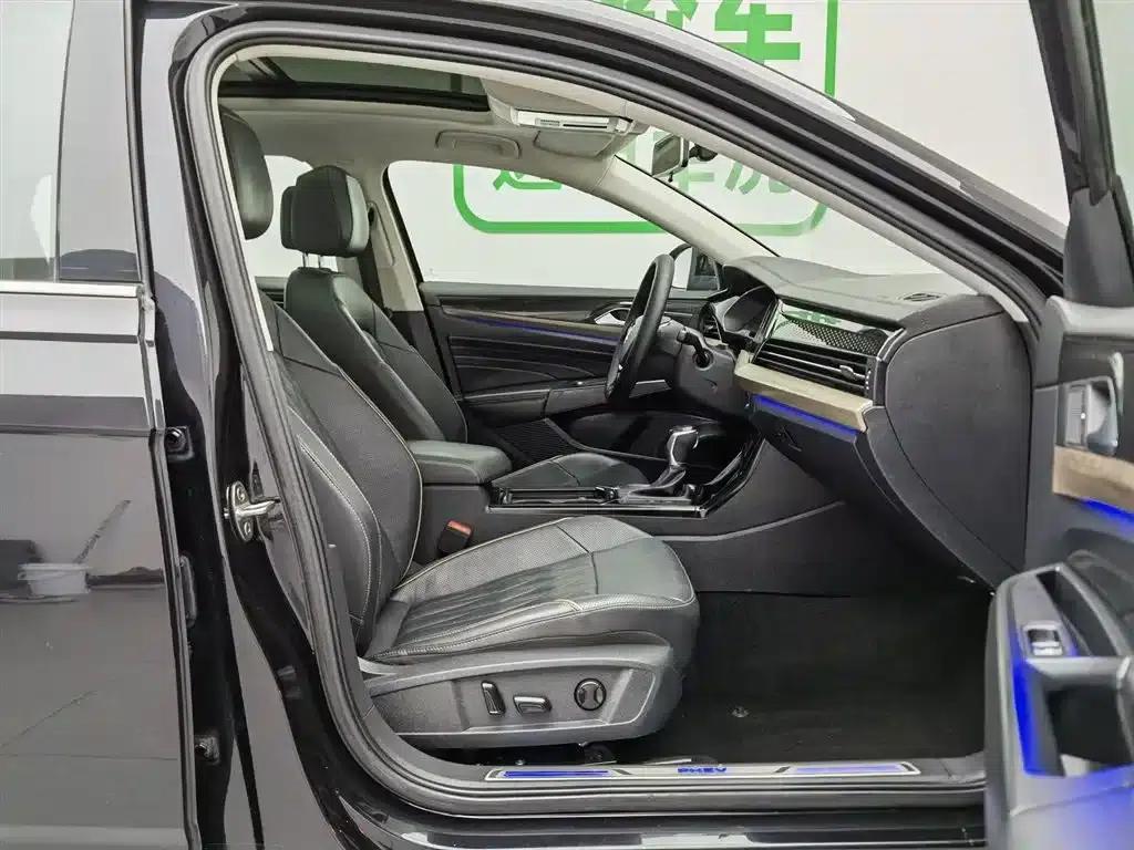 2020 Volkswagen Passat 430PHEV Hybrid Luxury Edition (China VI Emission Standard) — миниатюра 23