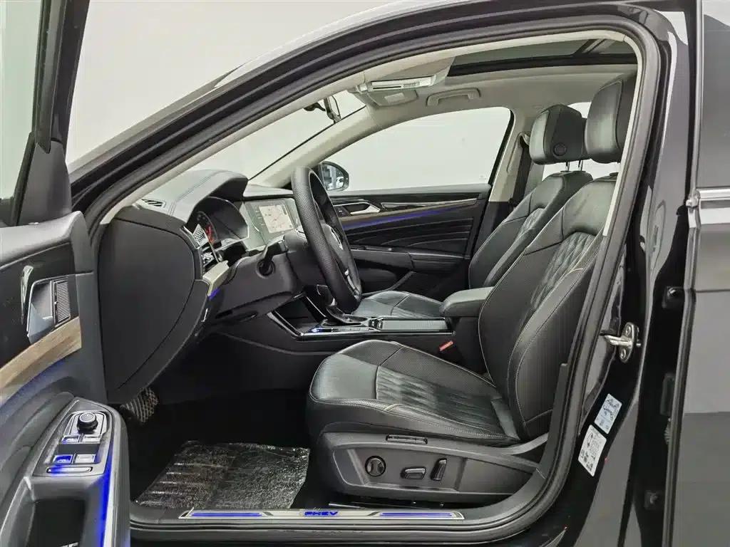 2020 Volkswagen Passat 430PHEV Hybrid Luxury Edition (China VI Emission Standard) — миниатюра 10