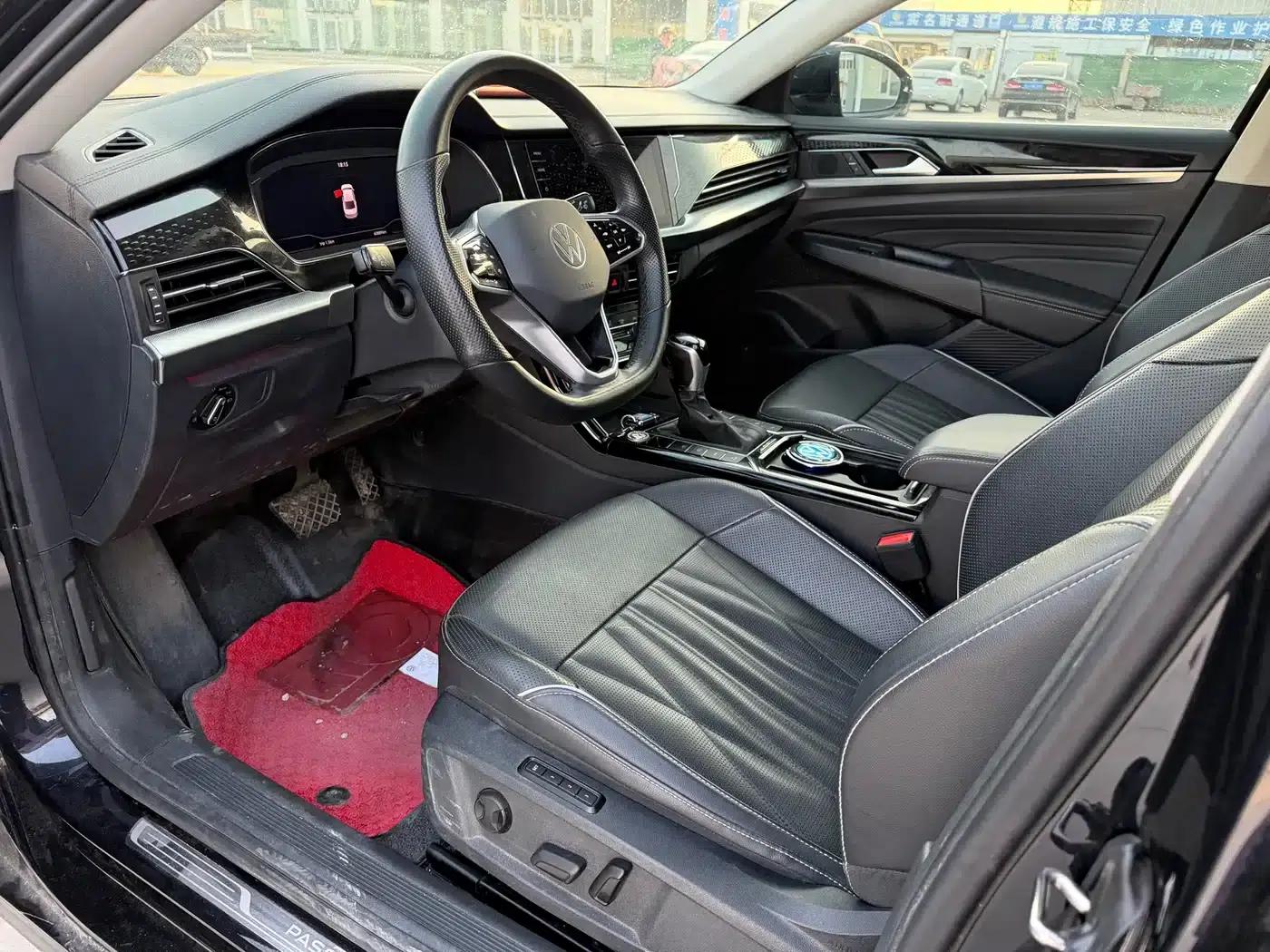 2022 Volkswagen Passat 430PHEV Hybrid Luxury Edition — миниатюра 7