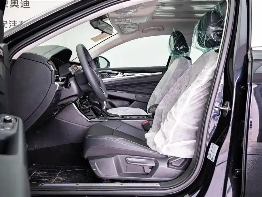 2025 Volkswagen Passat Plug-in Hybrid 430PHEV Hybrid Business Edition — миниатюра 11