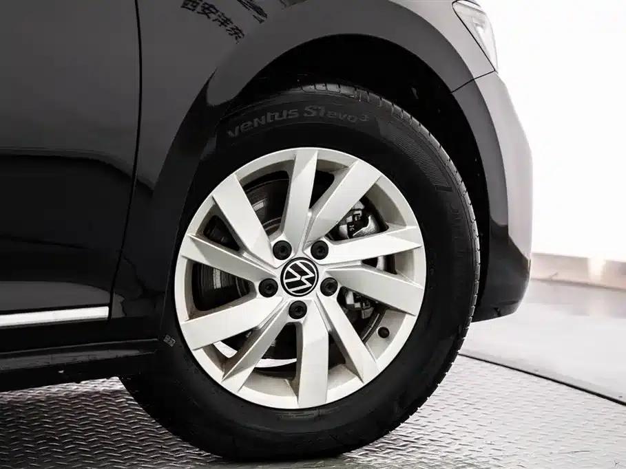 2025 Volkswagen Passat Plug-in Hybrid 430PHEV Hybrid Business Edition — миниатюра 20