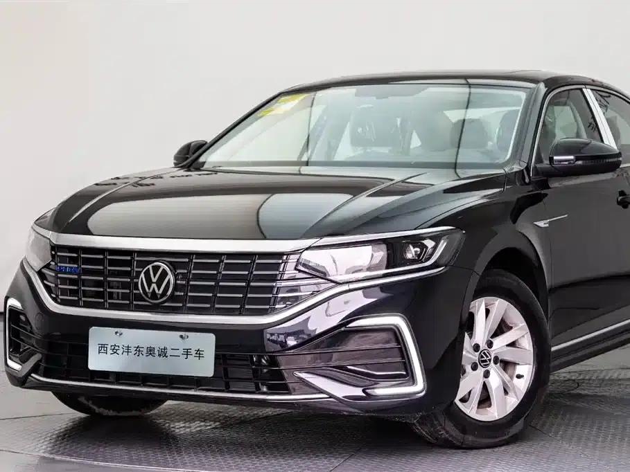 2025 Volkswagen Passat Plug-in Hybrid 430PHEV Hybrid Business Edition — миниатюра 21