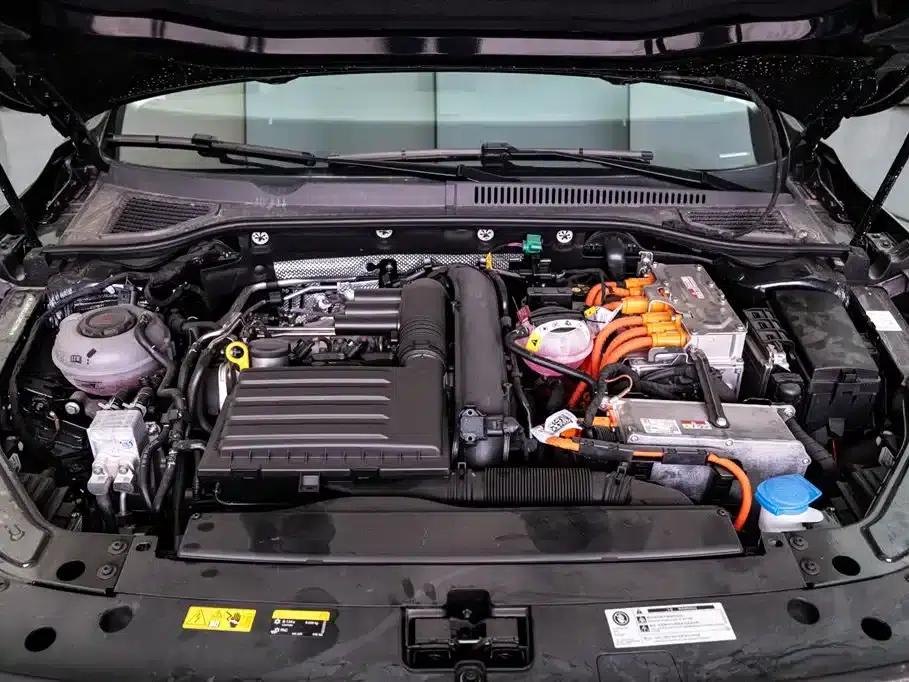 2025 Volkswagen Passat Plug-in Hybrid 430PHEV Hybrid Business Edition — миниатюра 8