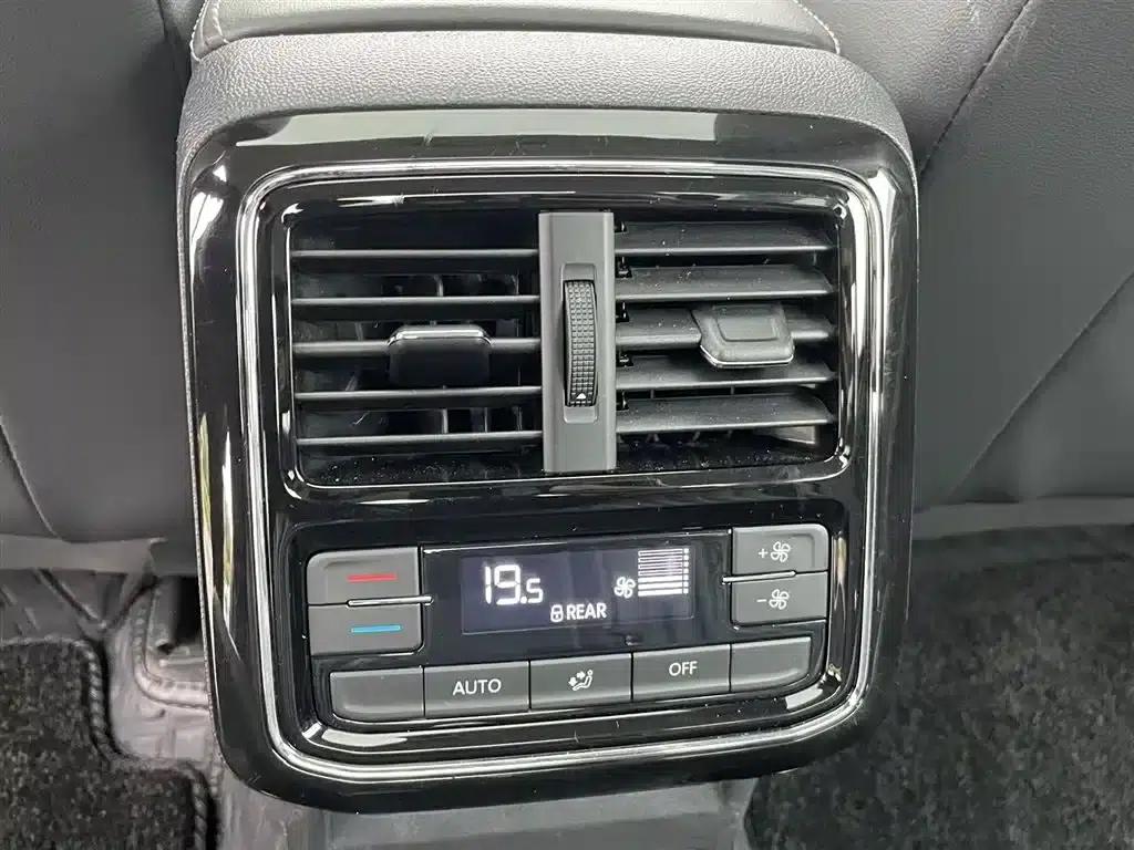 2020 Volkswagen Passat 430PHEV Hybrid Elite Edition (China VI Emission Standard) — миниатюра 18