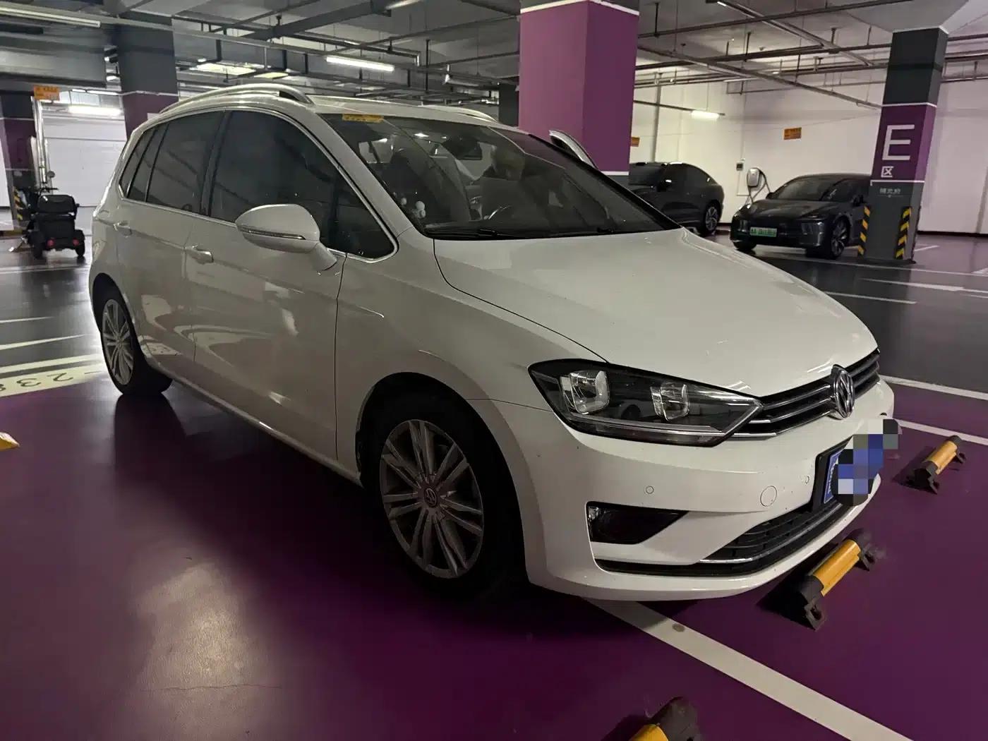 Golf Sportsvan 2016 230TSI Automatic Luxury — миниатюра 2