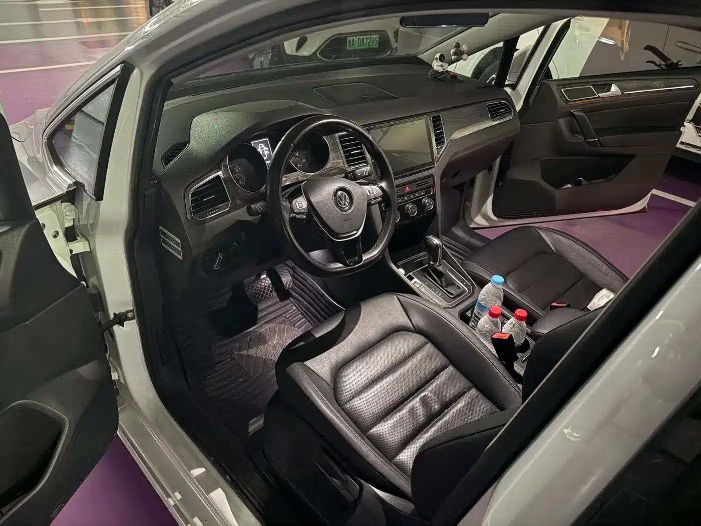 Golf Sportsvan 2016 230TSI Automatic Luxury — миниатюра 8