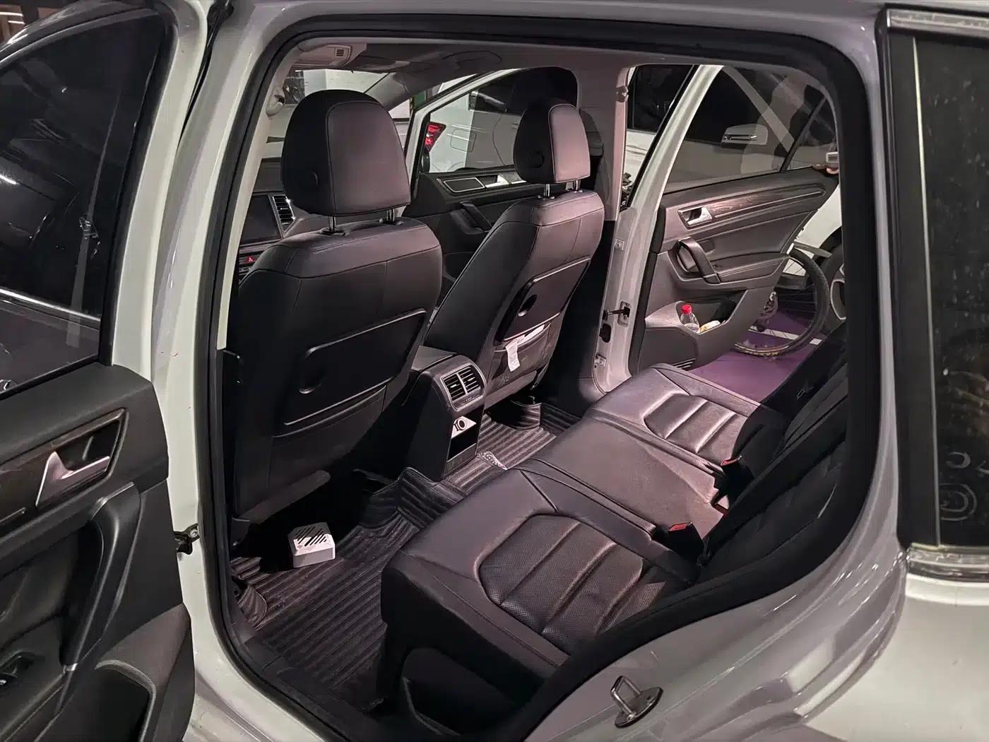 Golf Sportsvan 2016 230TSI Automatic Luxury — миниатюра 9