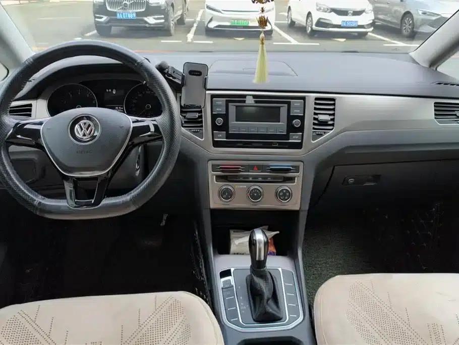 Golf Sportsvan 2018 1.6L Automatic Comfort Edition — миниатюра 12