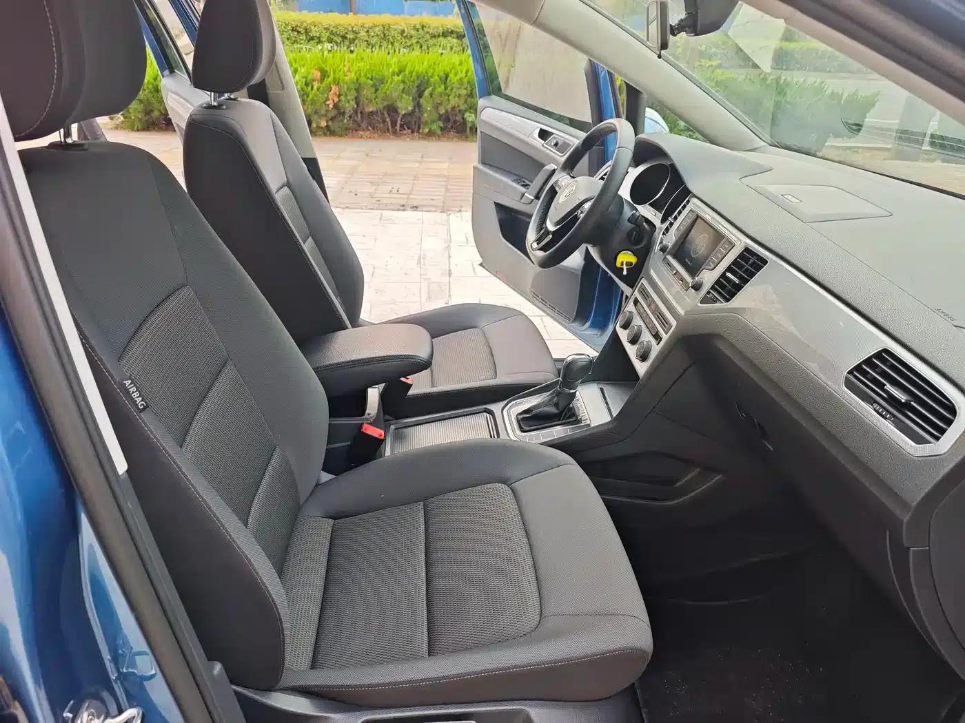 Golf Sportsvan 2016 230TSI Automatic Entry-Level Model — миниатюра 11