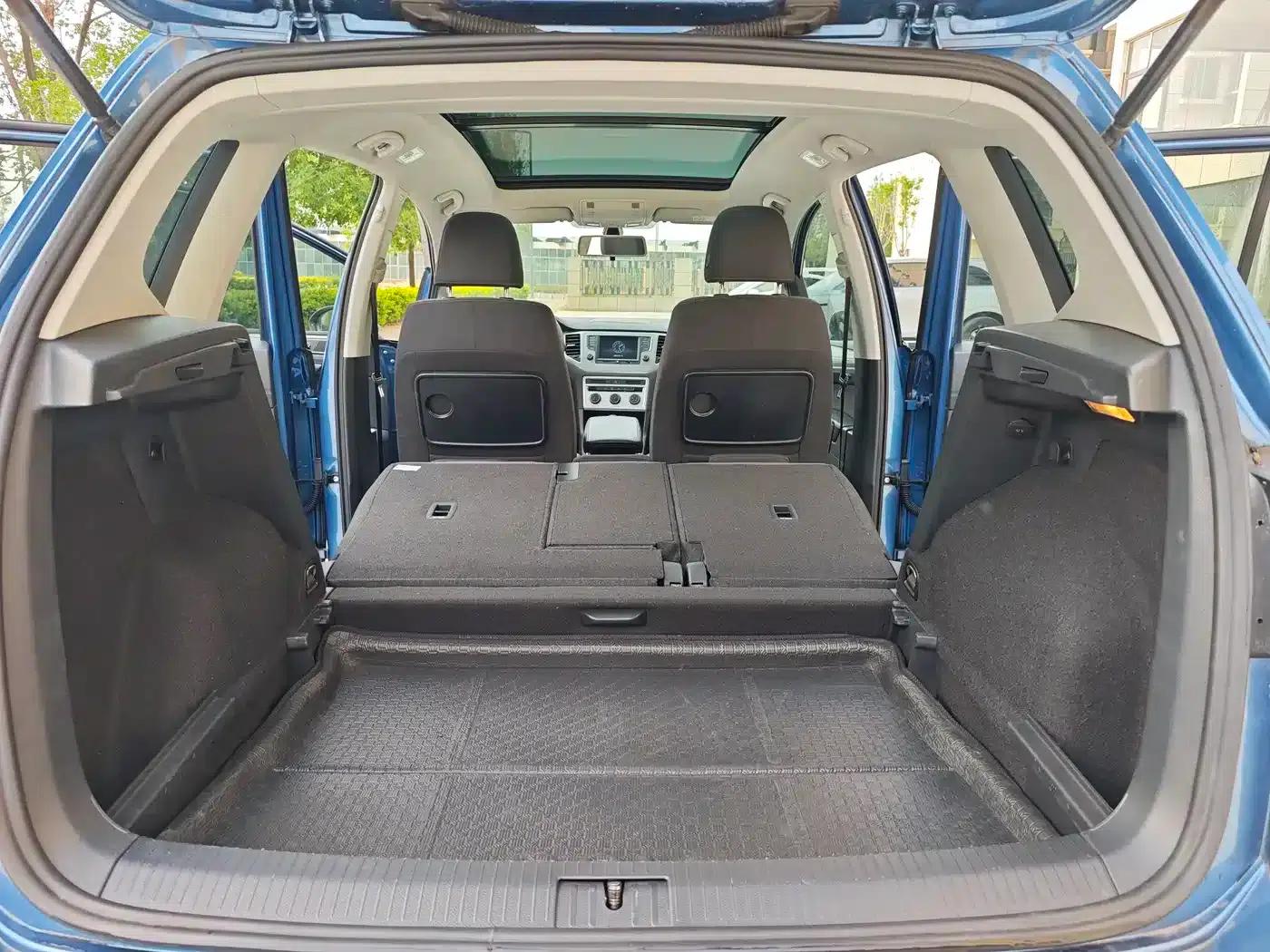 Golf Sportsvan 2016 230TSI Automatic Entry-Level Model — миниатюра 15