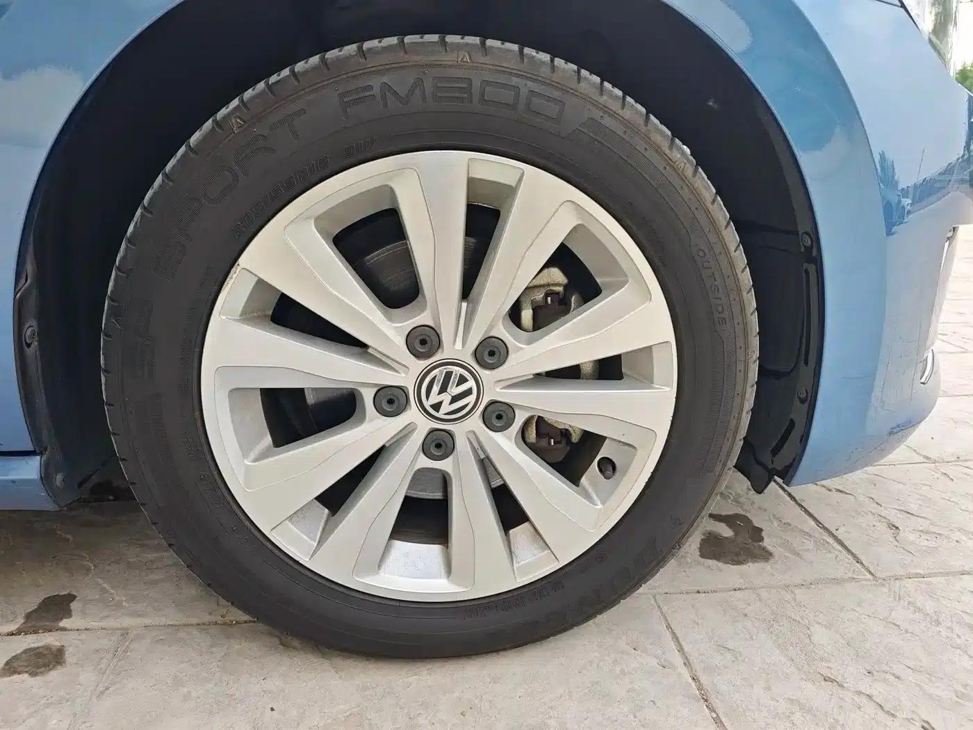 Golf Sportsvan 2016 230TSI Automatic Entry-Level Model — миниатюра 17