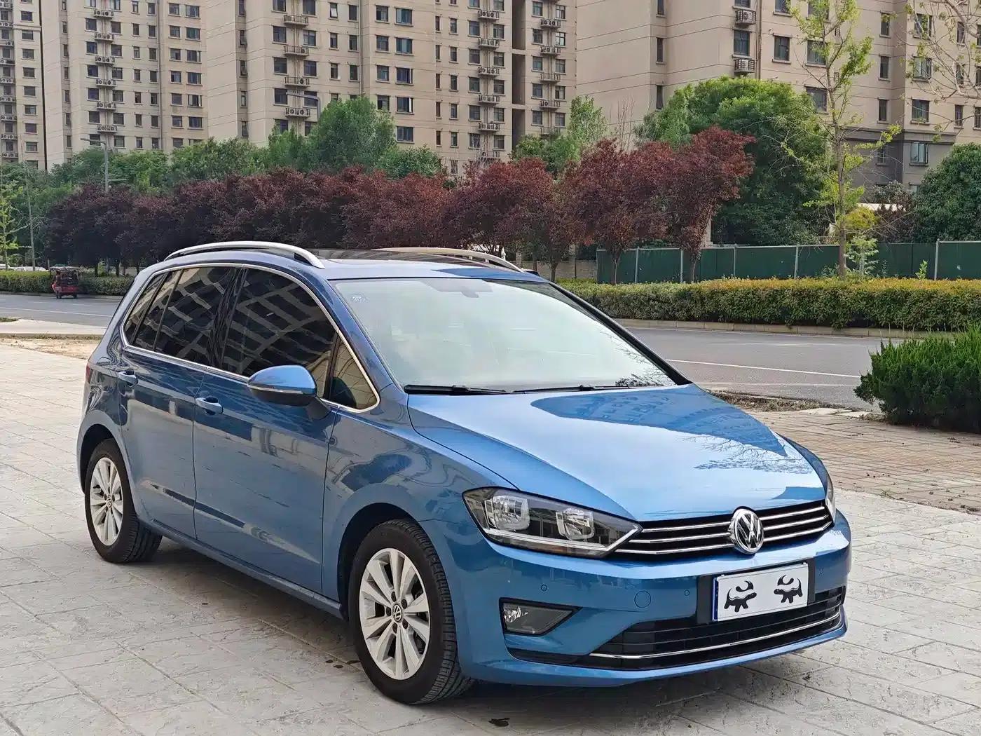 Golf Sportsvan 2016 230TSI Automatic Entry-Level Model — миниатюра 3
